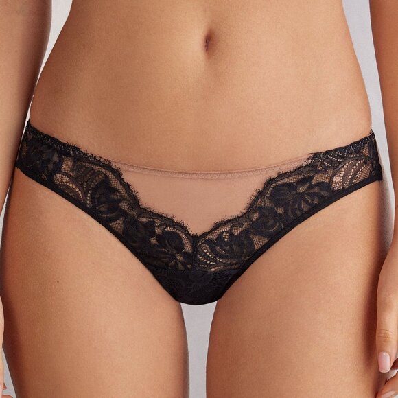 Intimissimi Lingerie 2-piece Triangle Bra (34C) and Pantie (S) Set - Picture 9 of 15